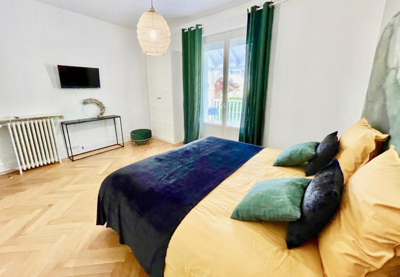 Villa De La Roseraie Rully  Экстерьер фото